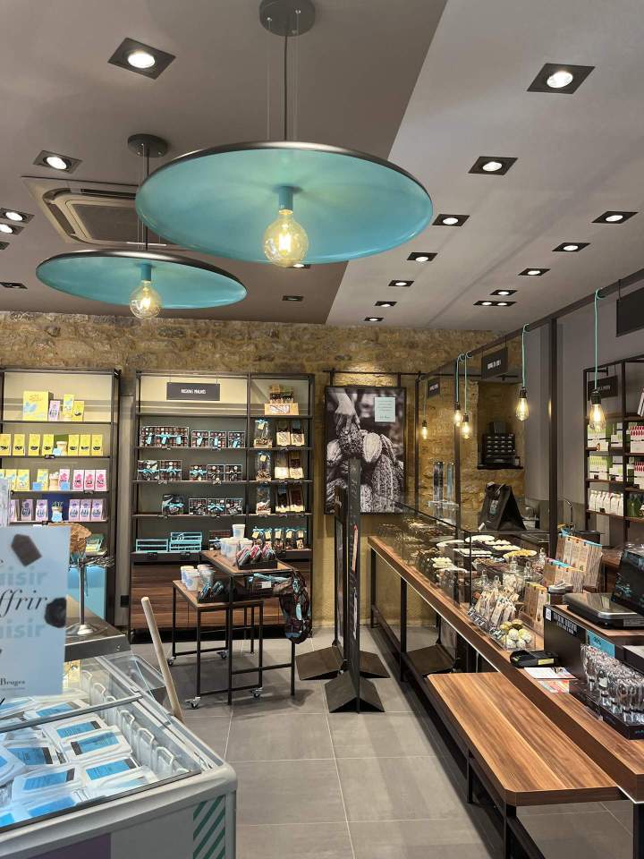  Installateur d'éclairage d'entreprise Le Mans