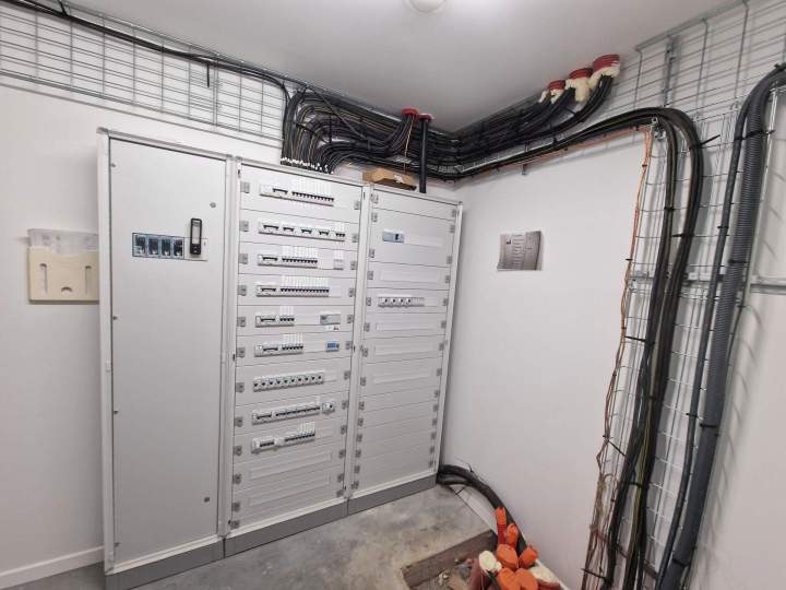 Électricité générale dans les environs du Mans